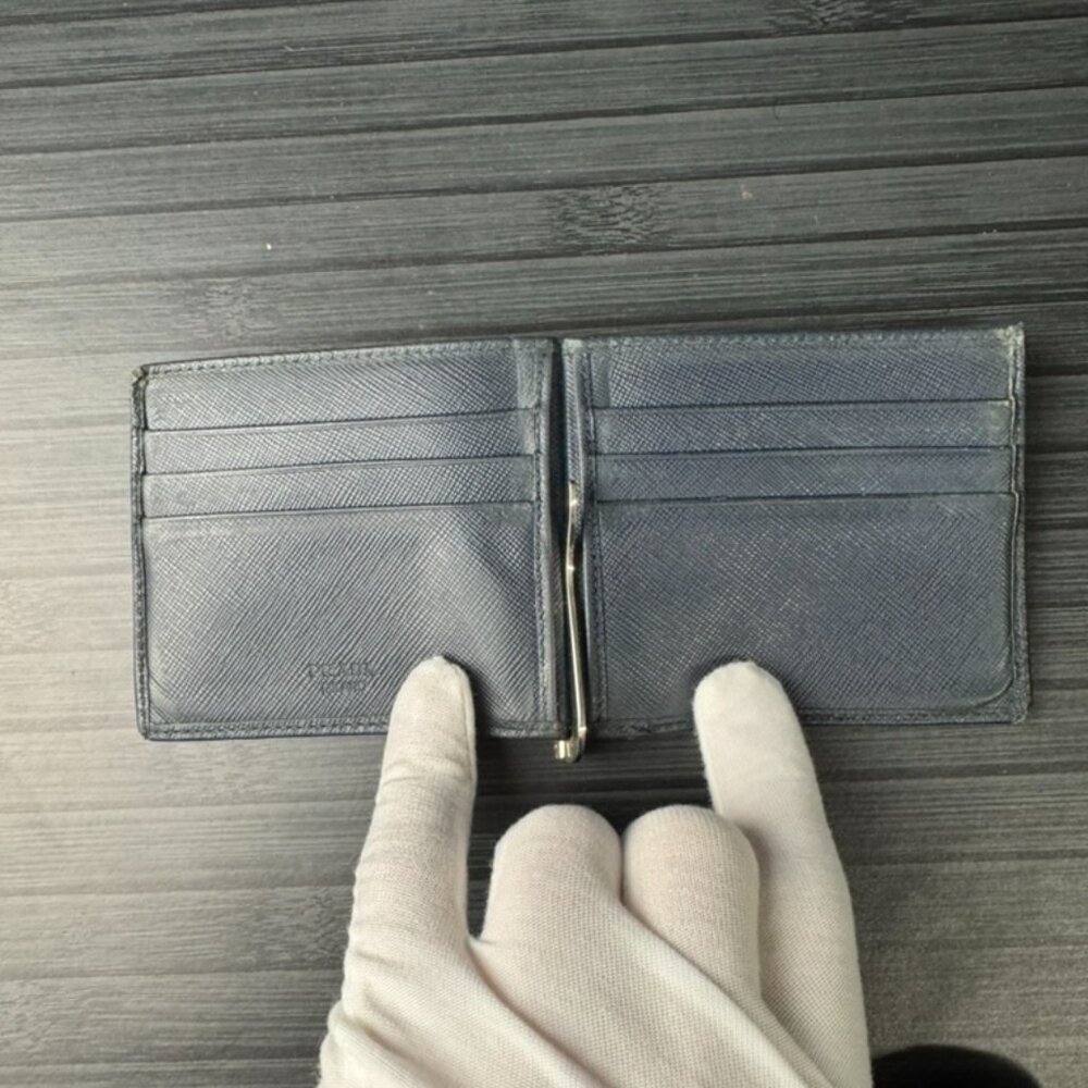 Prada Logo Saffiano Black Leather Bifold Wallet with Money Clip Authentic|Used - Picture 4 of 4